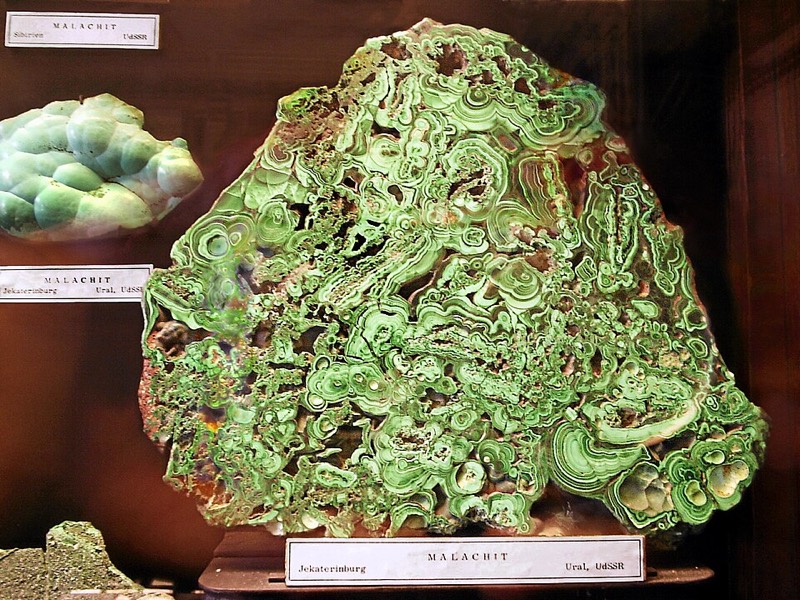 Malachite specimen